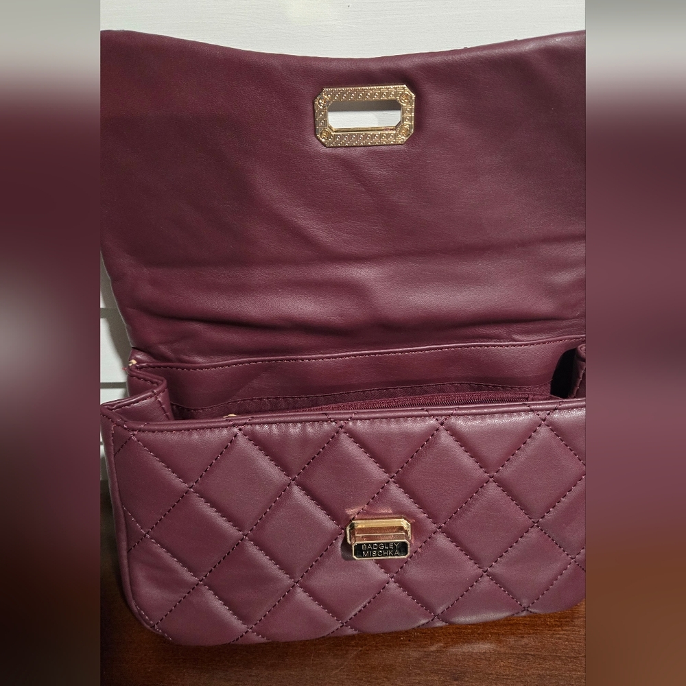 Badgley Mischka Plum Quilted Hand Bag with Gold Chain and Adjustable Crossbody - Picture 6 of 14